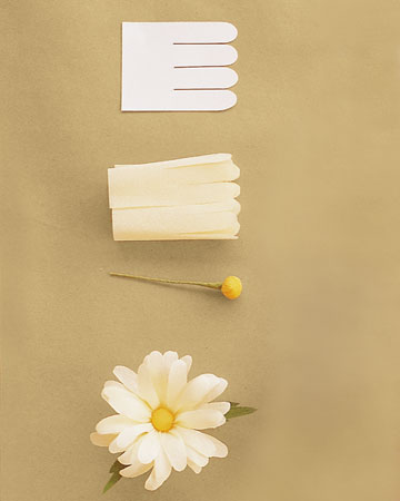 Цветы из гофрированной бумаги: Изготовление из сплошного лепестка