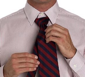 Как завязать галстук: Полувиндзор (Half-Windsor) Как завязать галстук: Полувиндзор (Half-Windsor)